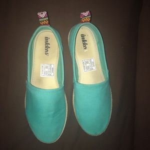 Inkkas size 11 slip on espadrilles blue turquoise